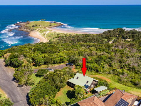 Aqualuna- Excellent Surfing Beaches. - Tourism Brisbane 3