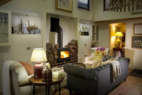 Arabella Guesthouse - Brisbane Tourism 0