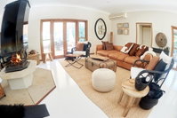 Book Laguna Accommodation Vacations Brisbane Tourism Brisbane Tourism