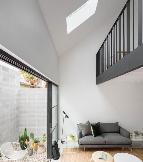 Architectural Design Award Winning City House - Brisbane Tourism 3