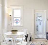 Art Deco Oasis Minutes From the City - Tourism Brisbane