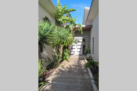 Arthouse Six - Tourism Brisbane 2