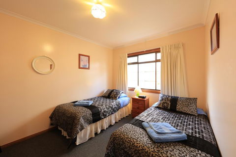 Arthur River Holiday Units - Brisbane Tourism 0