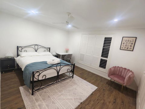 Luxury 3 BR House Near EMP - Tourism Brisbane 3