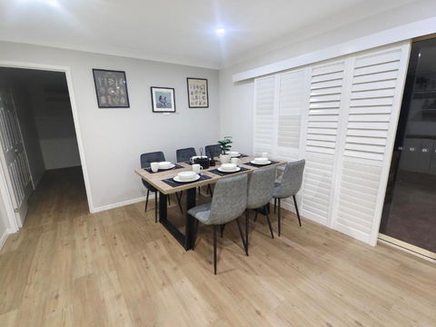 Luxury 3 BR House Near EMP - Tourism Brisbane 2