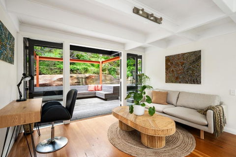 Luxury Escape - 4bd Home And Courtyard In Castlecrag - Tourism Brisbane 3