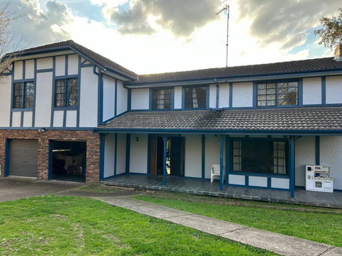 Luxury House 5 Bedrooms - Tourism Brisbane 0