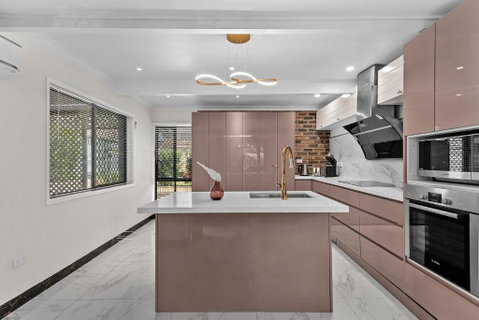 Luxury Living 2B2B In Southern Brisbane Parking - Brisbane Tourism 0