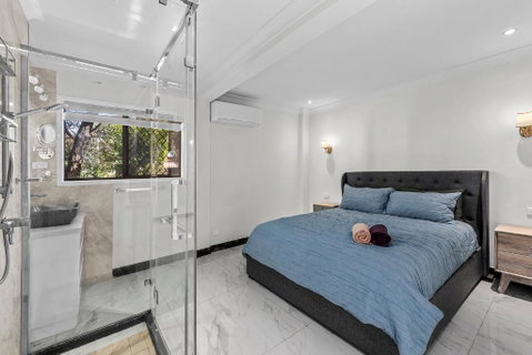 Luxury Living 2B2B In Southern Brisbane Parking - Brisbane Tourism 2
