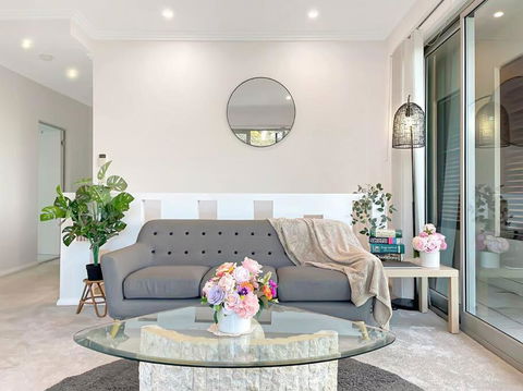 Luxury Retreat Sydney Airport Direct Train Line - Tourism Brisbane 1