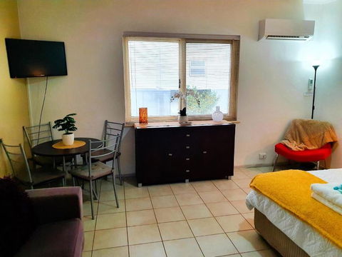 M104 West Perth Studio Apartment Near Kings Park - Tourism Brisbane 3