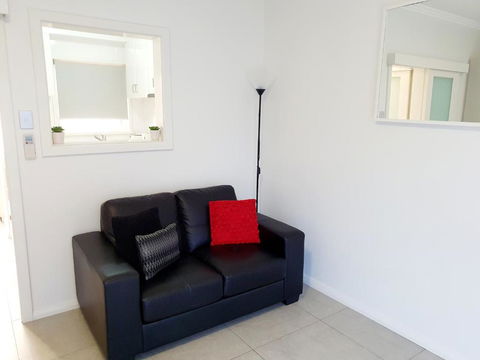 M4 West Perth Studio Apartment Near Kings Park - Tourism Brisbane 1