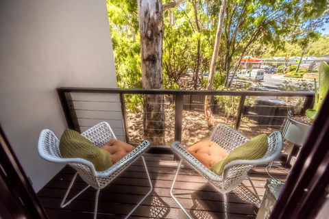 MARGARET FOREST RETREAT Apartment 129 - Located Within Margaret Forest, In The Heart Of The Town Centre Of Margaret River, Spa Apartment! - Tourism Brisbane 0