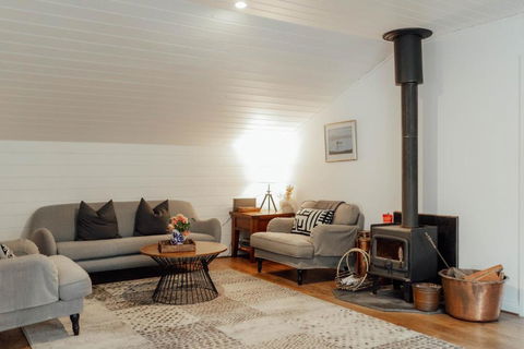 MARYBANK ESTATE - BARN LOFT - Tourism Brisbane 0