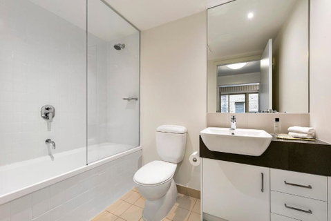 Melbourne Carlton Central Apartment Hotel Official - Tourism Brisbane 2