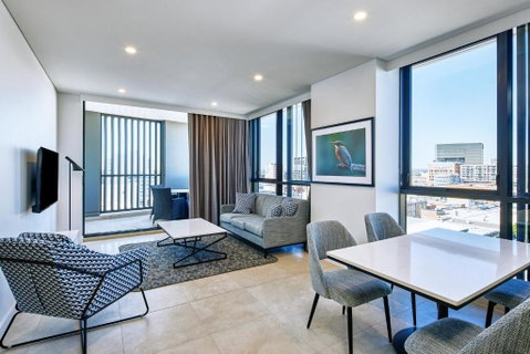 Meriton Suites Liverpool - Tourism Brisbane 1