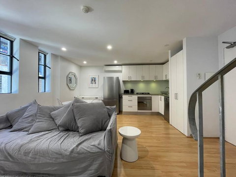 Modern 2 Bedroom Warehouse Conversion - Tourism Brisbane 0