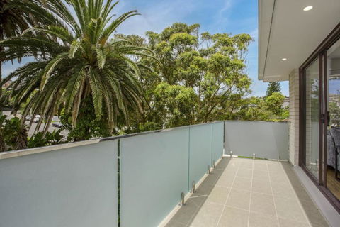 Modern, North-east Facing, 2-bed Apartment - Tourism Brisbane 3