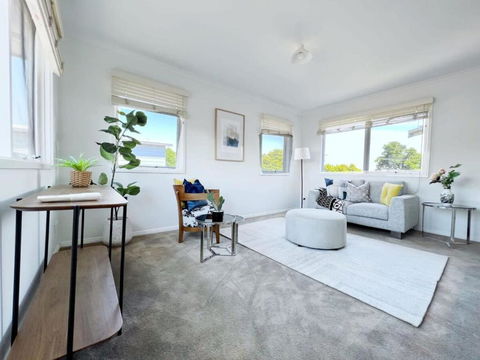 Modern And Elegant House With Swimming Pool - Brisbane Tourism 3