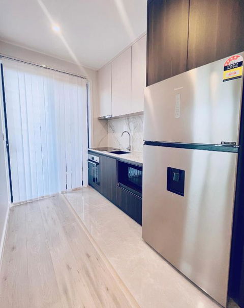 Modern Comfort In Macgregor - Tourism Brisbane 3