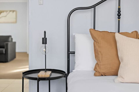 Modern Private Double Room - Central Spot At Liverpool - Shared Bathroom - Tourism Brisbane 3