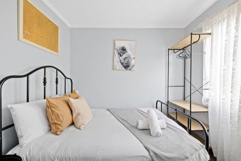 Modern Private Double Room - Central Spot At Liverpool - Shared Bathroom - Tourism Brisbane 2
