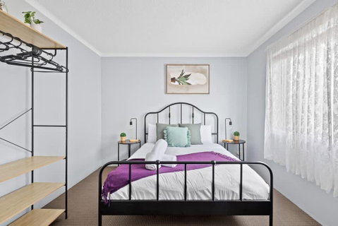 Modern Private Double Room - Central Spot At Liverpool - Shared Bathroom - Tourism Brisbane 0