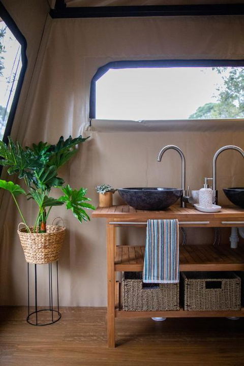 Moogie Glamp - Tourism Brisbane 3