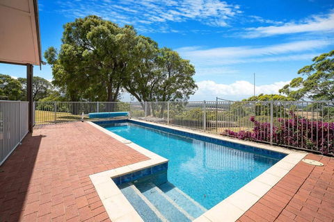 Moondyne Estate Exclusive & Pet Friendly Hilltop Retreat - Tourism Brisbane 1
