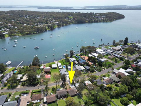 NEW PropertyBreezy Bayside Haven At Brightwaters - Brisbane Tourism 0