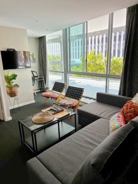 NEW Exquistely Furnished 2 Bedroom Apartment - Tourism Brisbane 1
