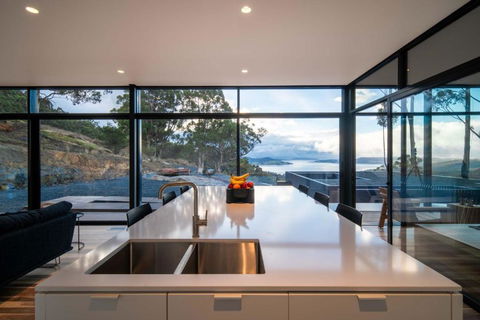 Mountain Top Snug, House Itas - Brisbane Tourism 2
