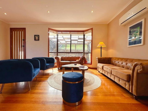 Mountains And Treetops Retreat - Nature Getaway - Brisbane Tourism 1