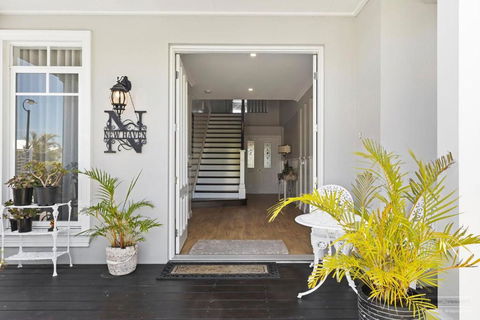 NEW HAVEN - Garden View Balcony - Brisbane 4u 2