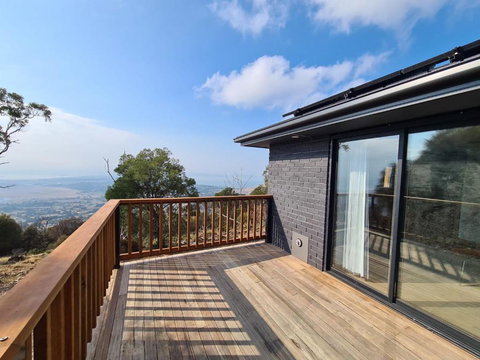 Mount Rumney Escapes - 4 Seaview Devil House - Brisbane Tourism 0