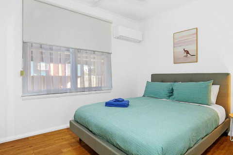 Nth Central 3BR - Split Systems Throughout & Wifi - Tourism Brisbane 1