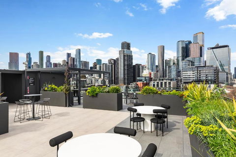 North Melbourne Apartments By Urban Rest - Tourism Brisbane 0