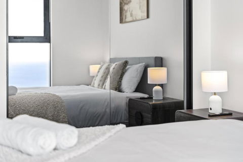 OCEAN Views In Beachside 2-Bedroom Unit - Q Stay - Brisbane 4u 2