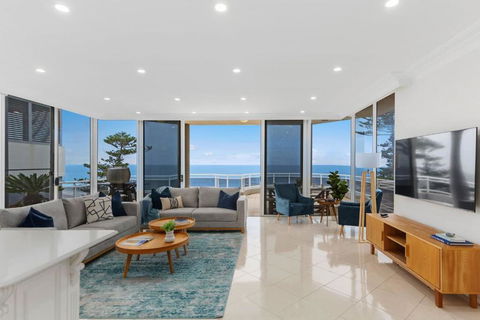 Ocean Vista Escape - A Lofty Beachfront Penthouse - Tourism Brisbane 0