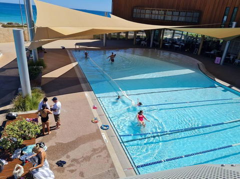 Oceanic Escape 50m To Beach - Tourism Brisbane 1