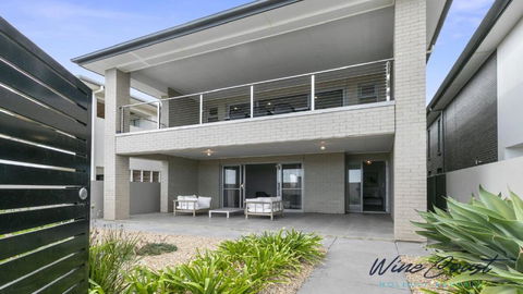 Oceanview Escape By Wine Coast Holidays - Tourism Brisbane 2