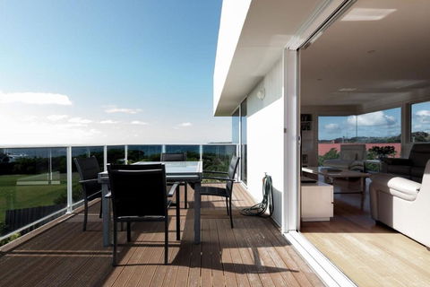 On The Beach & Golf Course Minutes From MTB Trails - Tourism Brisbane 1