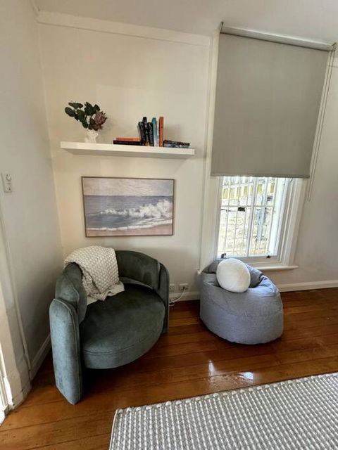 One Bed Apartment - Coogee Beach - Brisbane Tourism 3