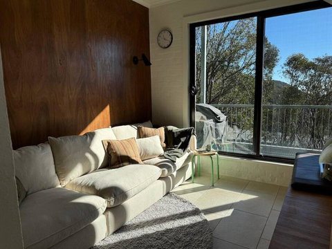 One Cedarwood - Petite Challet Falls Creek - Brisbane Tourism 2