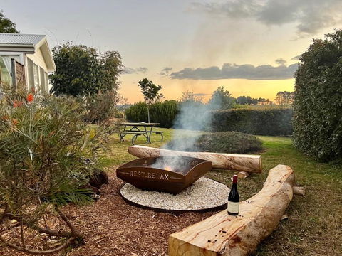 Orange Blossom- Comboyne Mountain Cottages - Tourism Brisbane 0