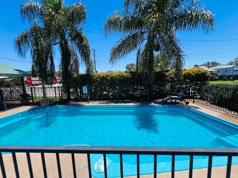 OVERLANDER MOTOR LODGE - Brisbane 4u 0