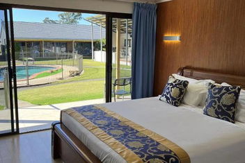 Oxley Motor Inn with Tourism Brisbane