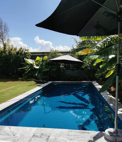 OXLEY Mineral Pool & Private Home SuburbanSTAY - Brisbane Tourism 1