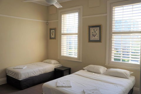 Palace Hotel Mortlake Sydney - Brisbane Tourism 3