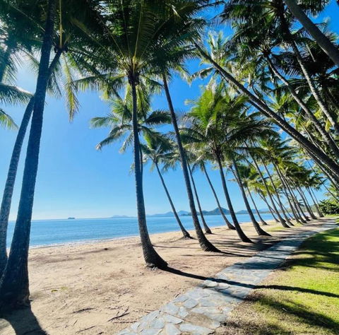 PalmCove DriftAway - Tourism Brisbane 3